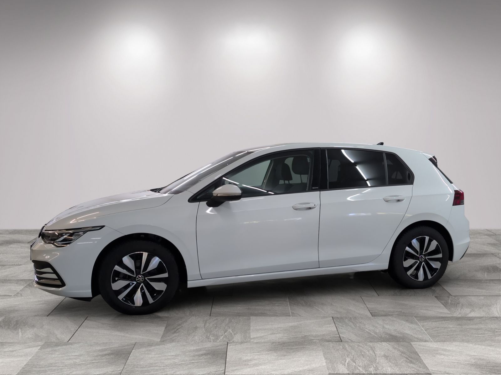 Volkswagen Golf 2024 г. Белый, пробег 23510 км