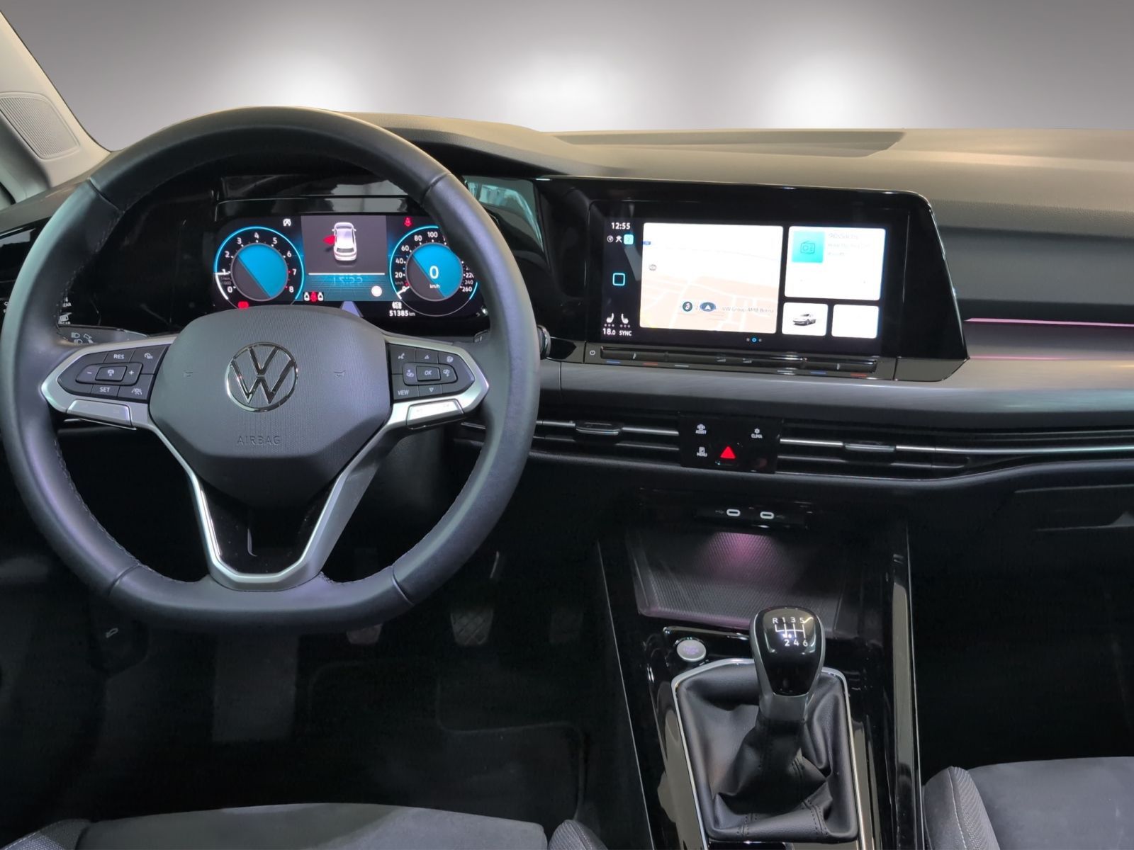 Volkswagen Golf 2023 г. Белый, пробег 51420 км