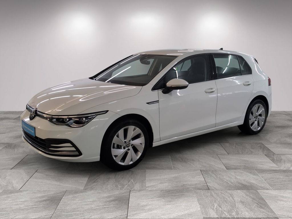 Volkswagen Golf 2023 г. Белый, пробег 51420 км