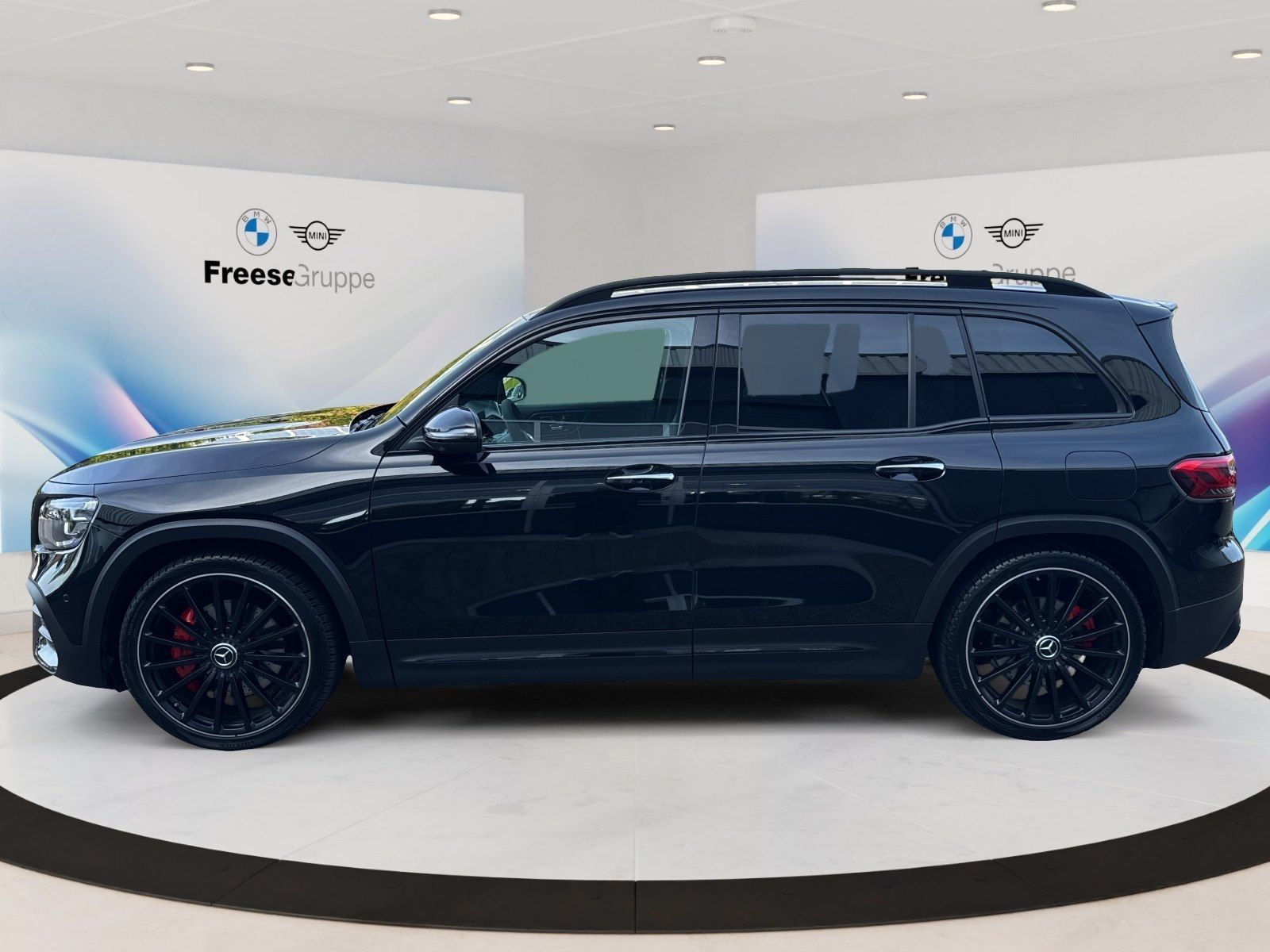 Mercedes-Benz GLB 35 AMG 2023 г. Чёрный, пробег 33118 км
