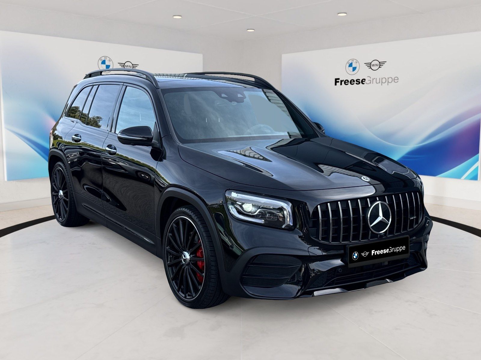 Mercedes-Benz GLB 35 AMG 2023 г. Чёрный, пробег 33118 км