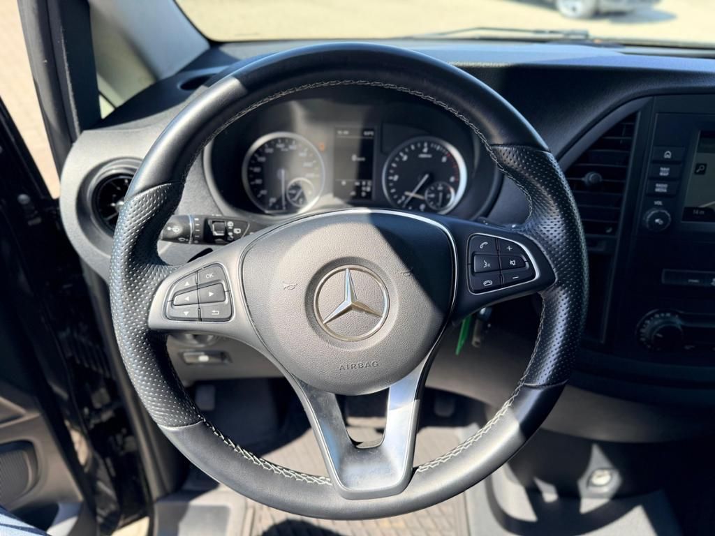 Mercedes-Benz Vito 2023 г. Чёрный, пробег 52303 км