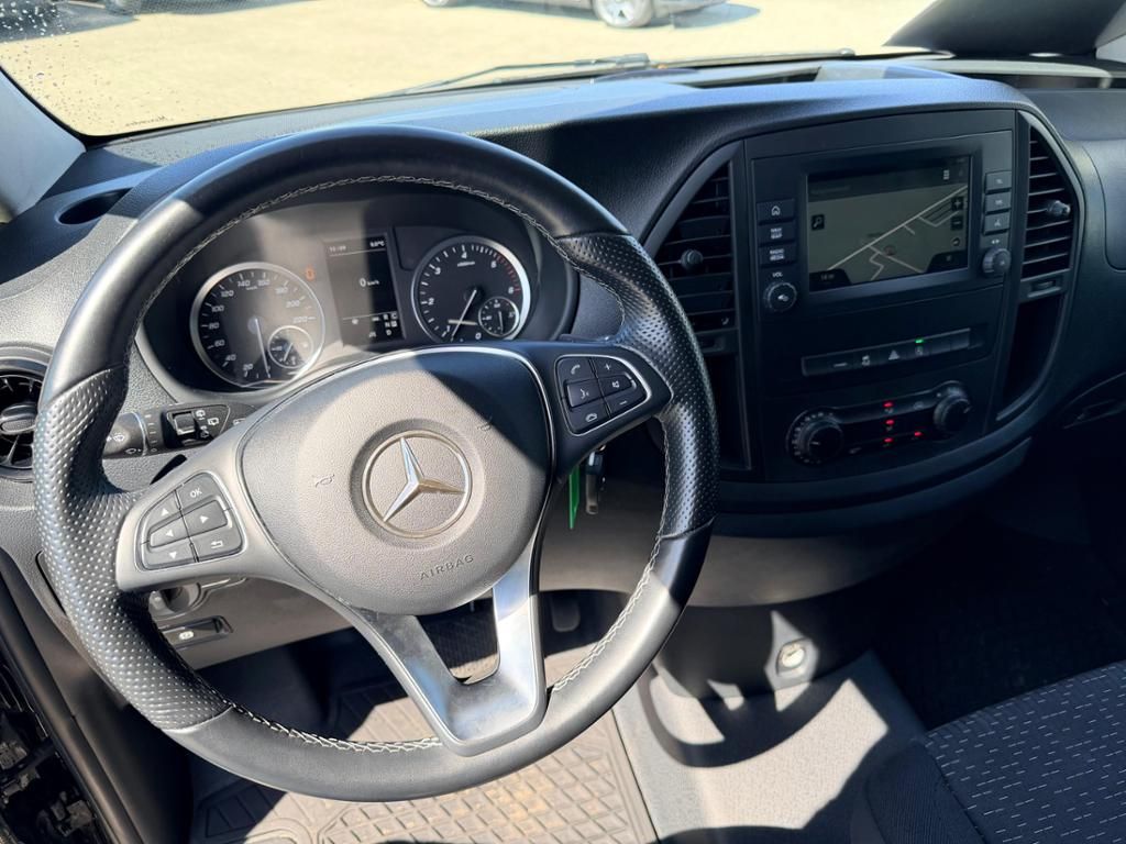 Mercedes-Benz Vito 2023 г. Чёрный, пробег 52303 км