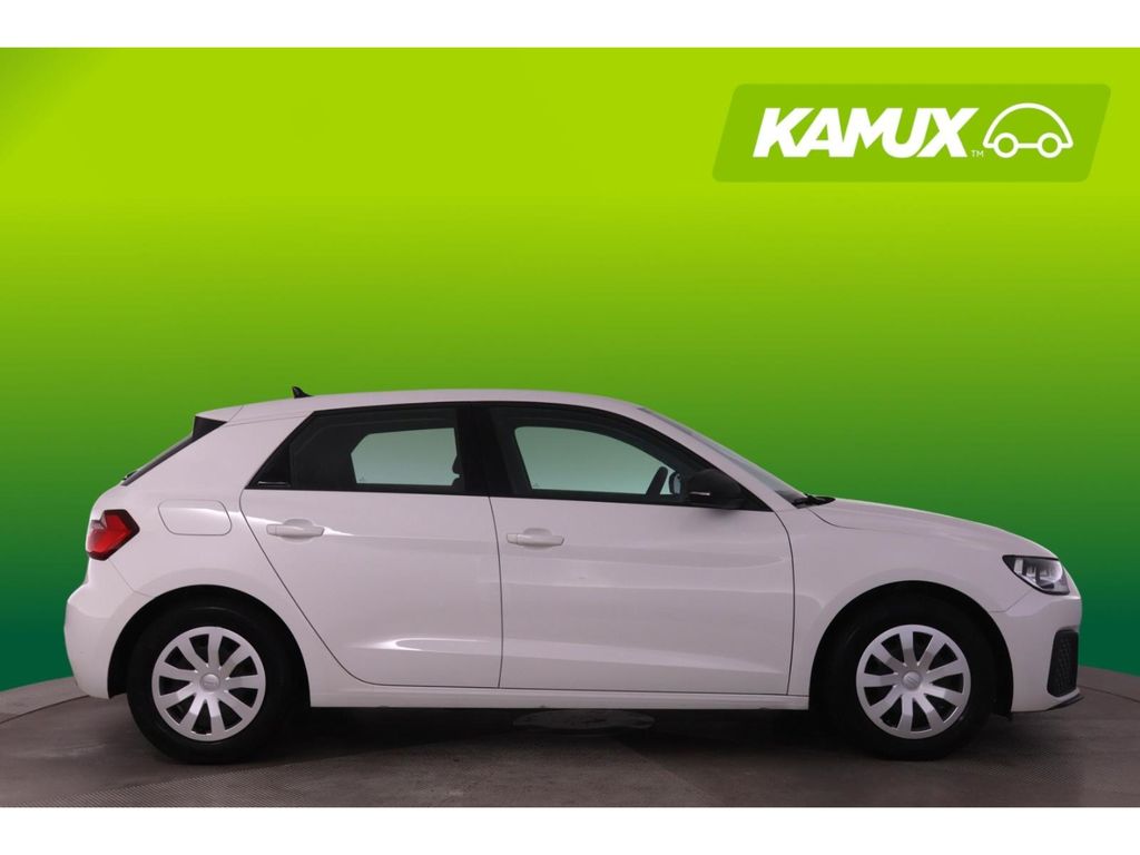 Audi A1 2023 г. Белый, пробег 21400 км