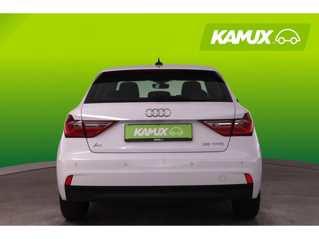 Audi A1 2023 г. Белый, пробег 21400 км