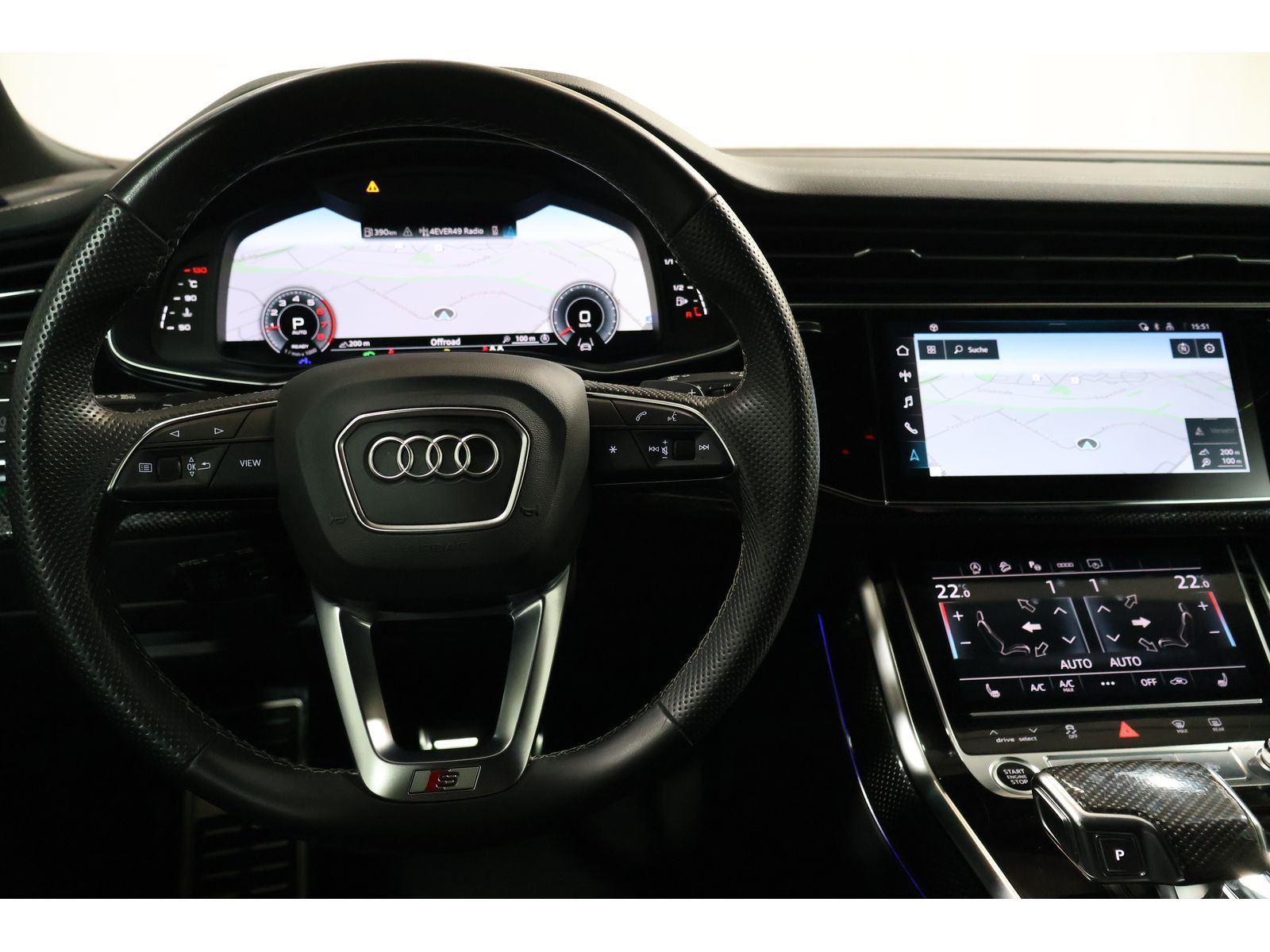 Audi Q8 2023 г. Чёрный, пробег 58186 км