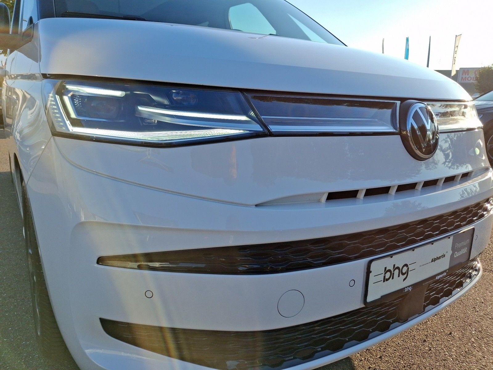 Volkswagen T7 MULTIVAN 2025 г. Белый, пробег 15054 км
