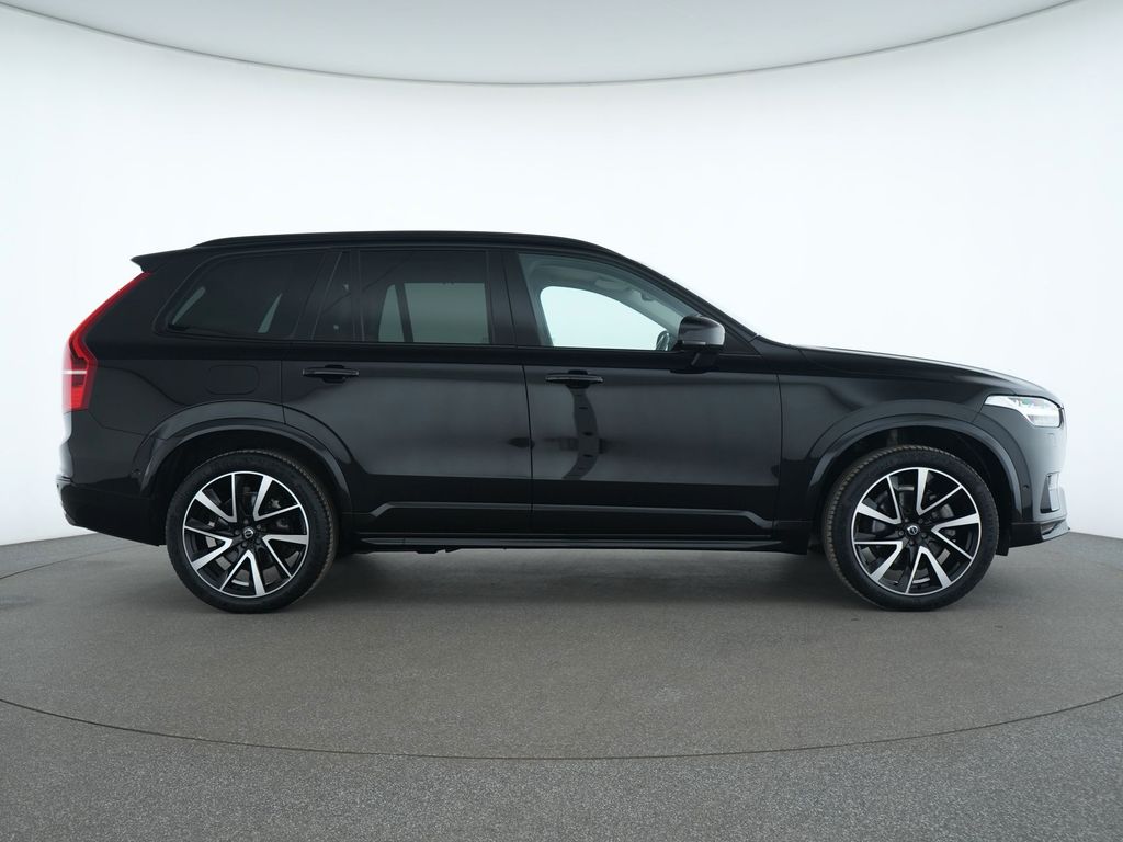 Volvo XC90 2022 г. Чёрный, пробег 44174 км