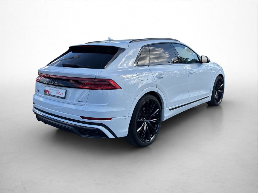 Audi Q8 2023 г. Белый, пробег 49800 км