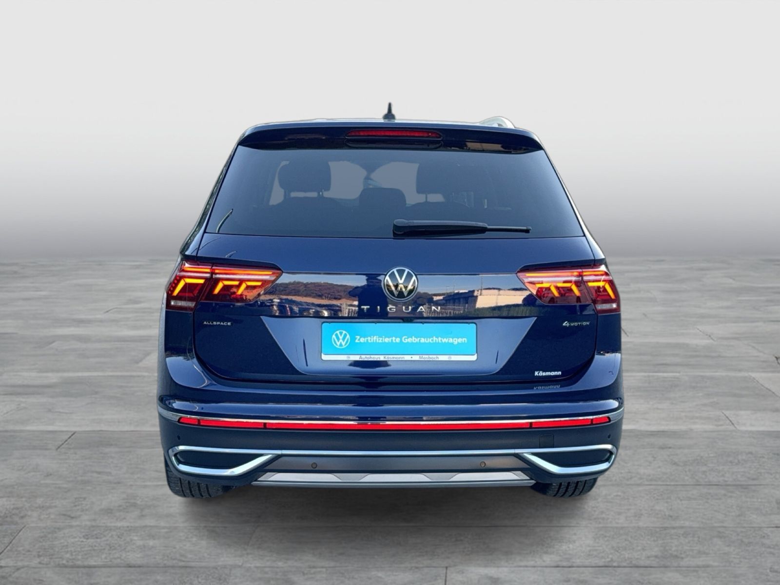 Volkswagen TIGUAN ALLSPACE 2023 г. Синий, пробег 55235 км