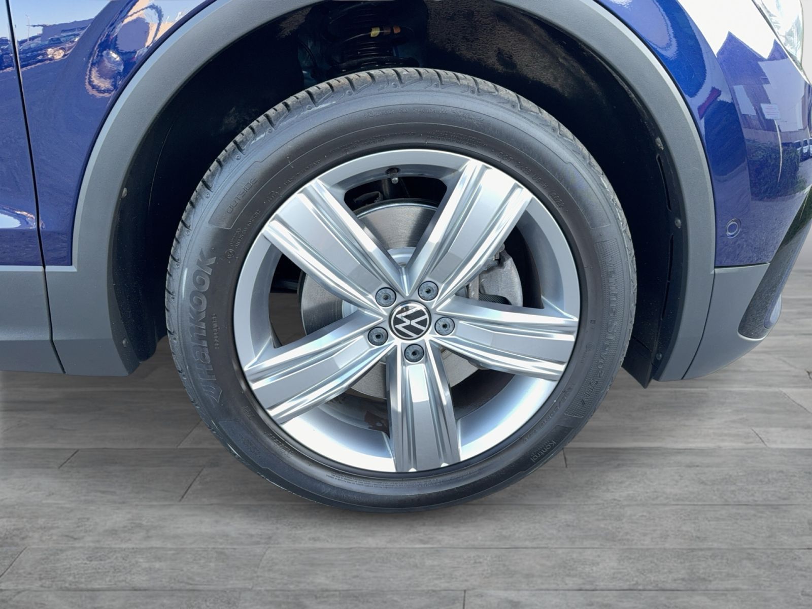 Volkswagen TIGUAN ALLSPACE 2023 г. Синий, пробег 55235 км