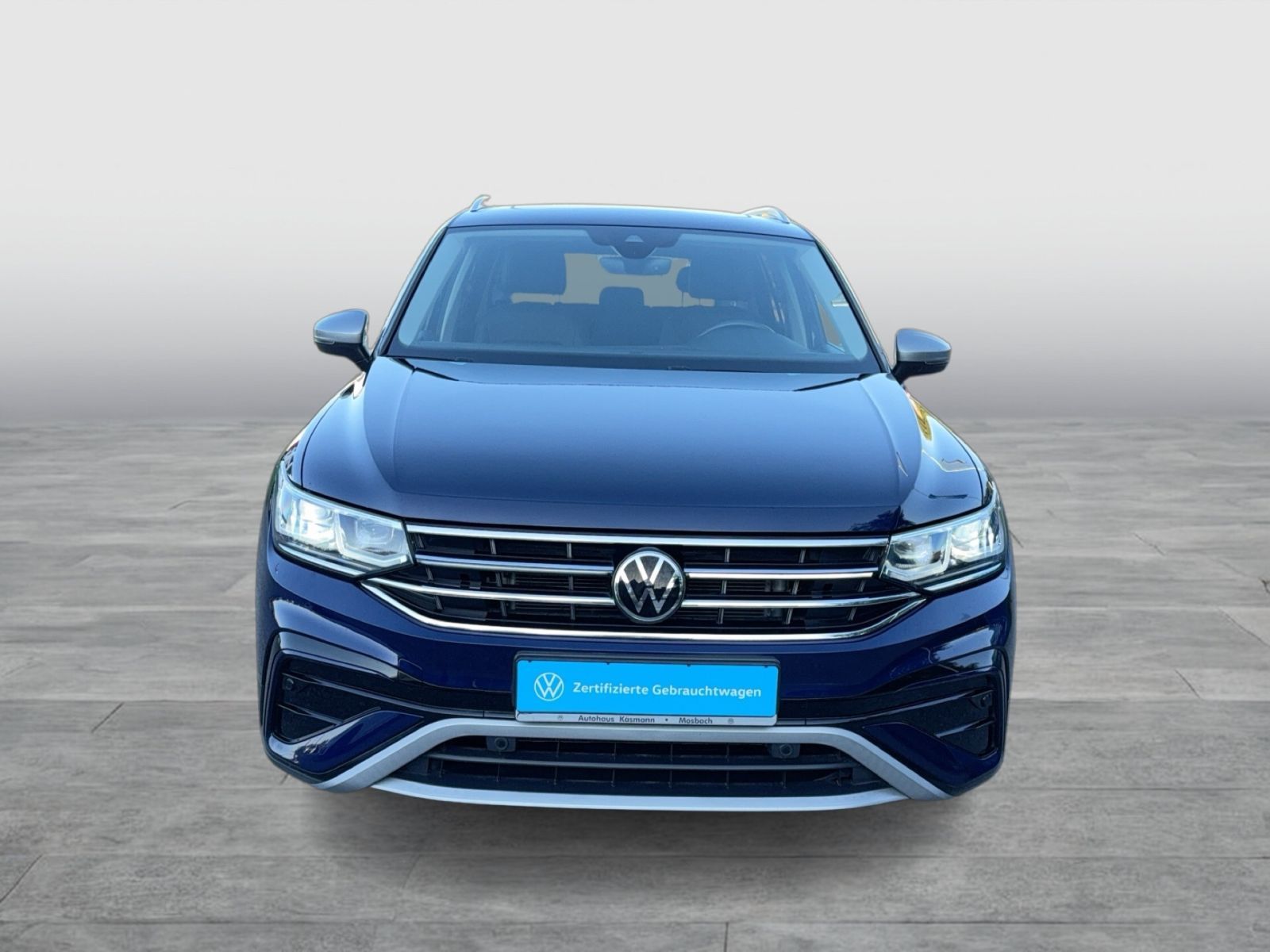 Volkswagen TIGUAN ALLSPACE 2023 г. Синий, пробег 55235 км