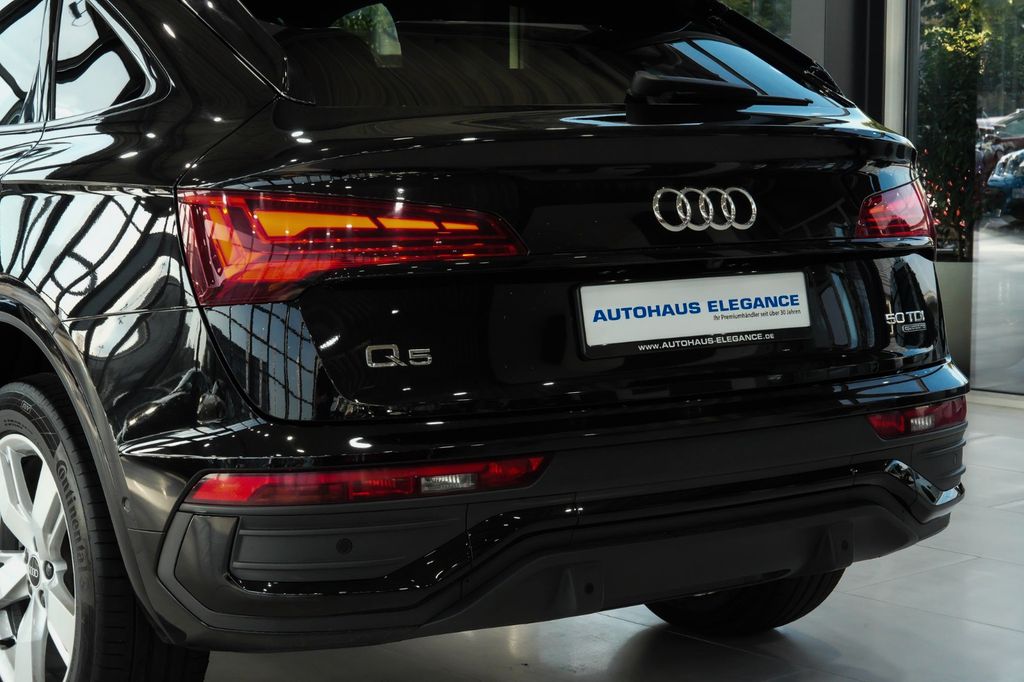 Audi Q5 2022 г. Чёрный, пробег 48809 км
