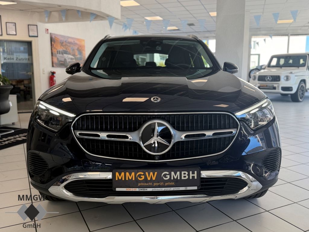 Mercedes-Benz GLC 200 2023 г. Синий, пробег 41590 км
