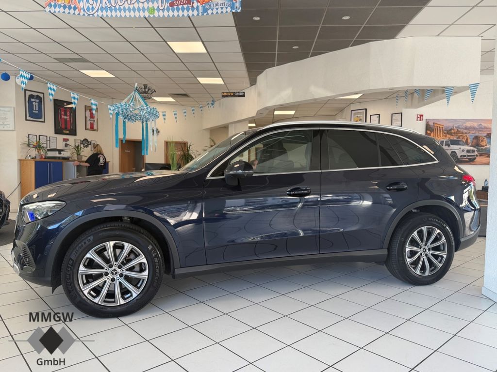 Mercedes-Benz GLC 200 2023 г. Синий, пробег 41590 км