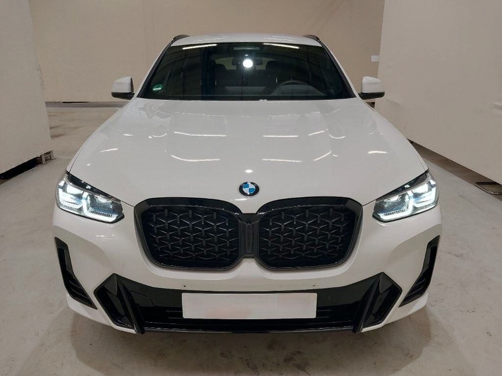 BMW X4 2025 г. Белый, пробег 44300 км