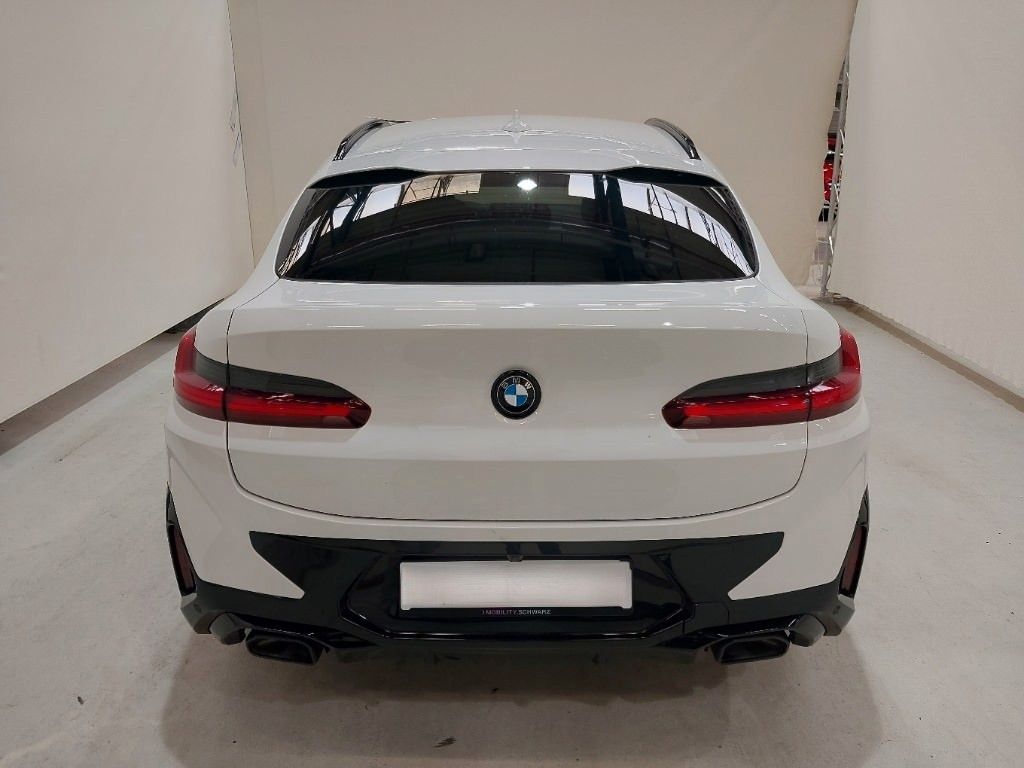 BMW X4 2025 г. Белый, пробег 44300 км