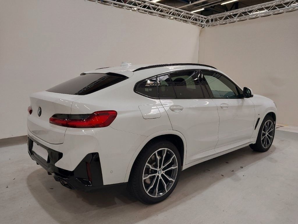 BMW X4 2025 г. Белый, пробег 44300 км