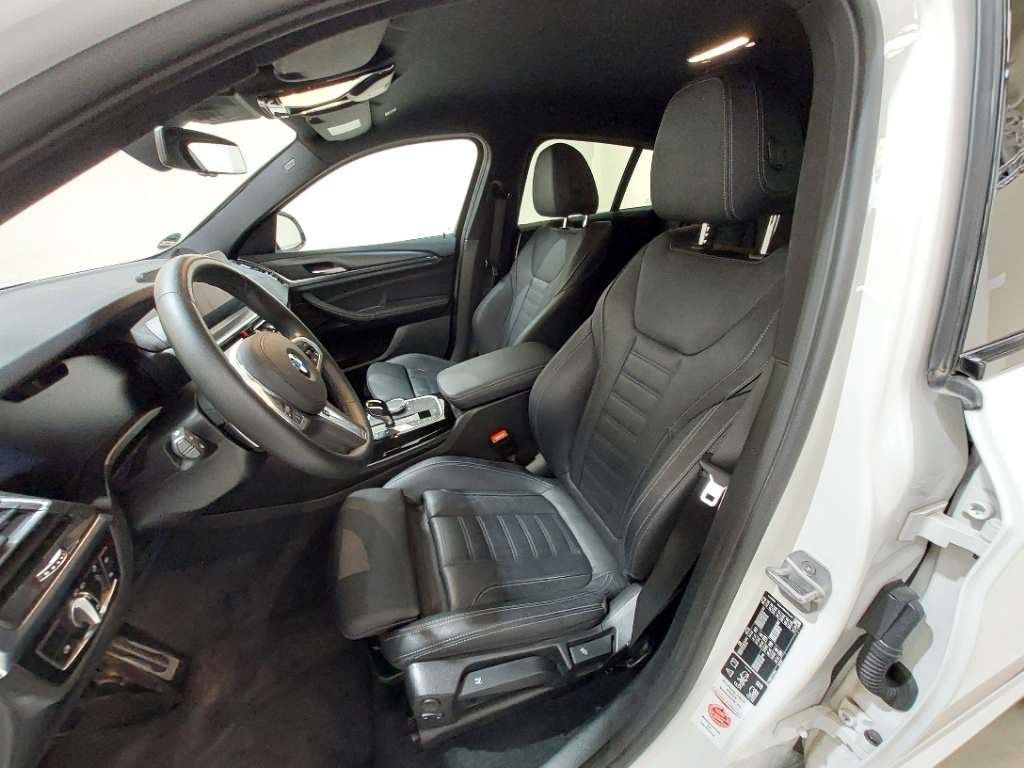 BMW X4 2025 г. Белый, пробег 44300 км