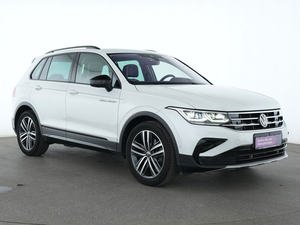 Volkswagen Tiguan 2022 г. Белый, пробег 48844 км