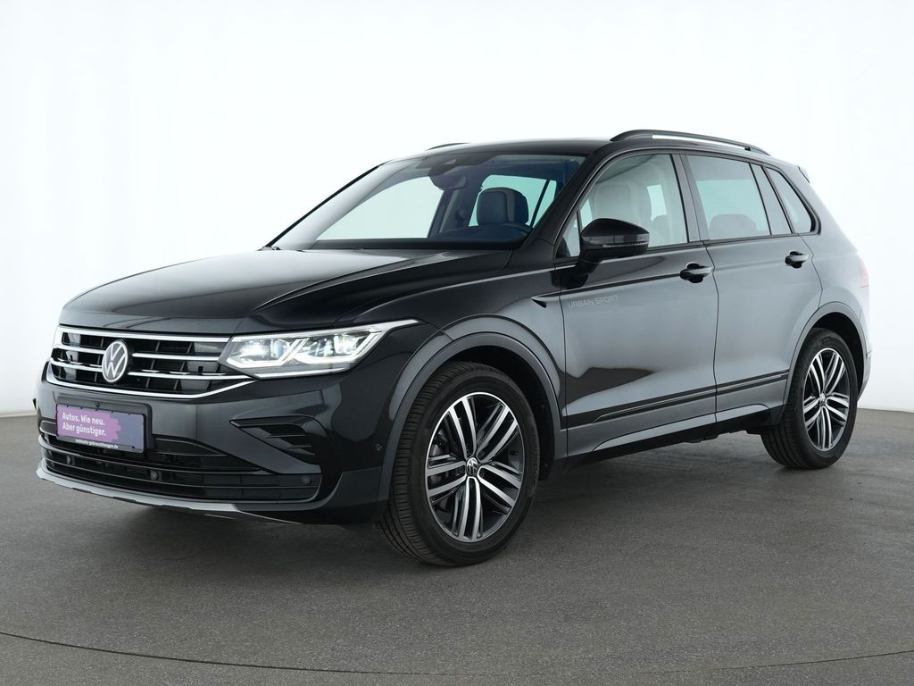 Volkswagen Tiguan 2022 г. Чёрный, пробег 38015 км
