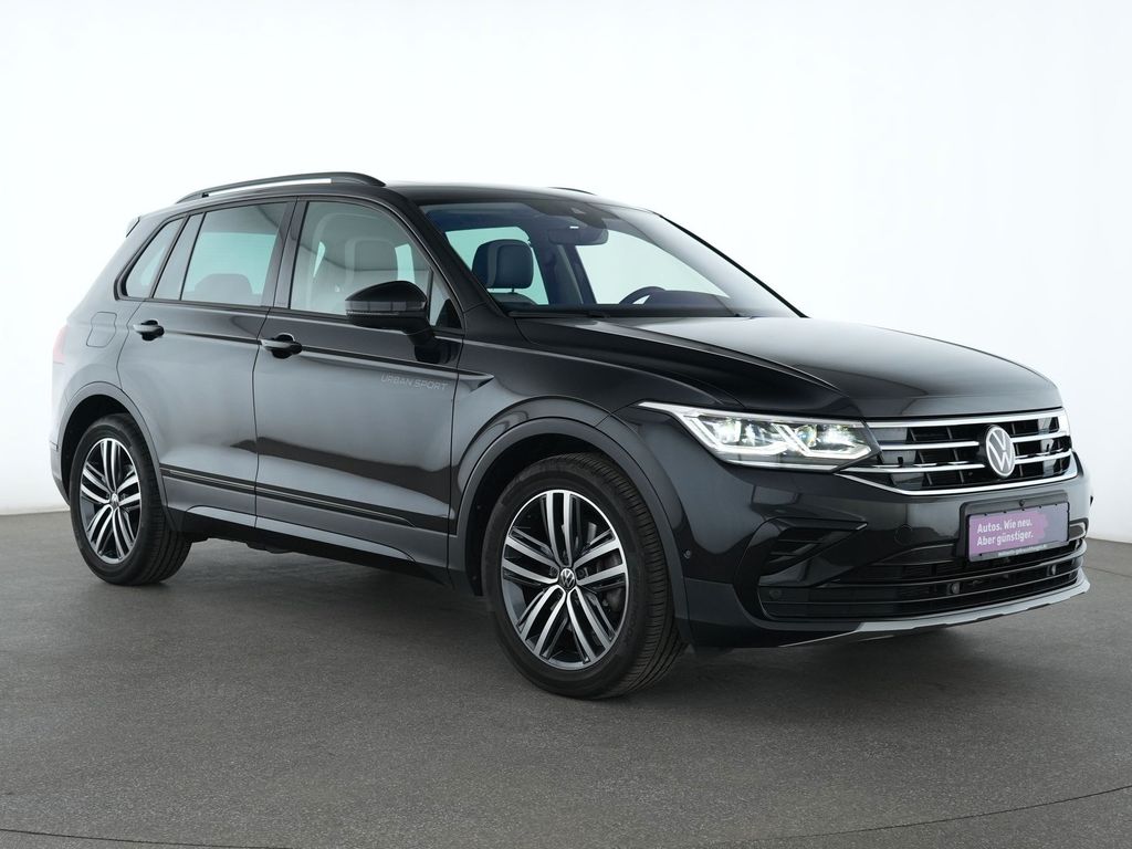 Volkswagen Tiguan 2022 г. Чёрный, пробег 38015 км
