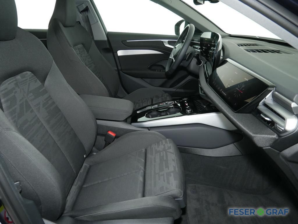 Audi A6 2025 г. Синий, пробег 22857 км