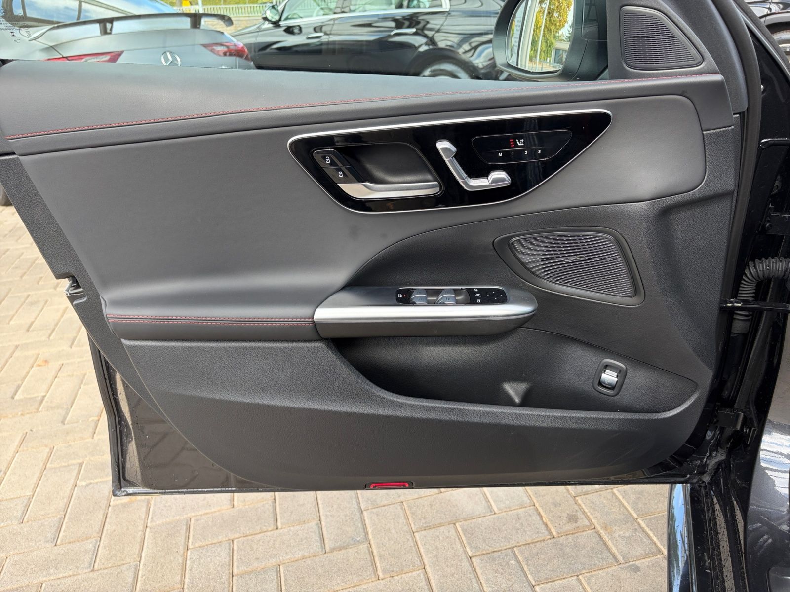 Mercedes-Benz C 43 AMG 2025 г. Серый, пробег 30000 км