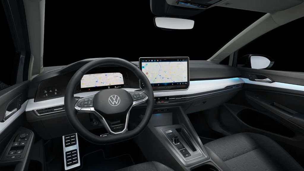 Volkswagen Golf 2026 г. Серый, пробег 14200 км