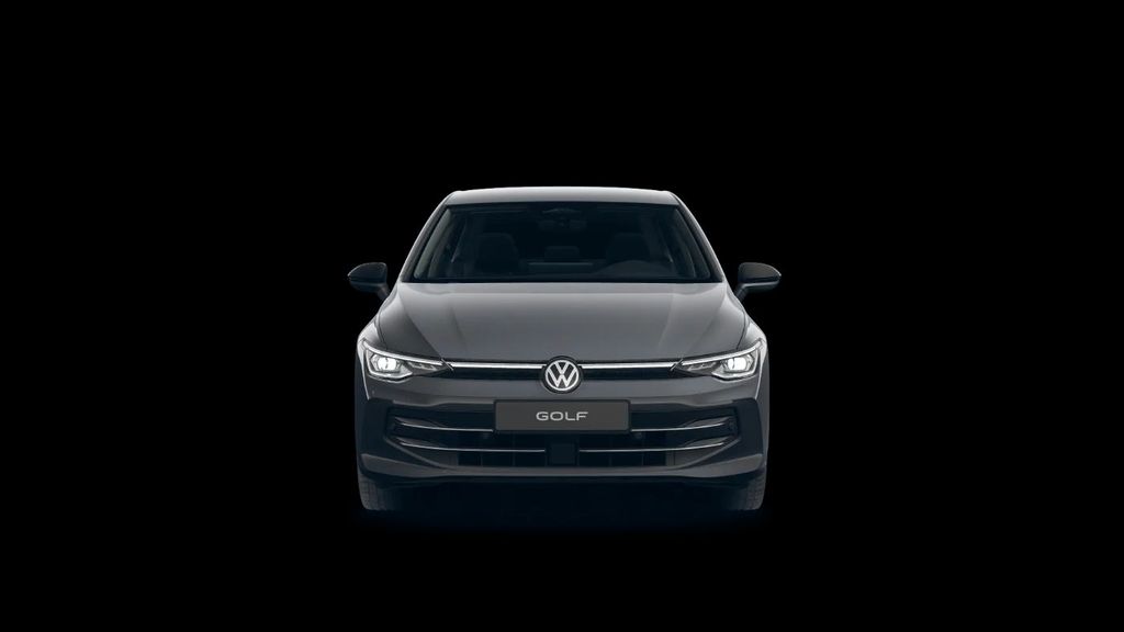 Volkswagen Golf 2026 г. Серый, пробег 14200 км