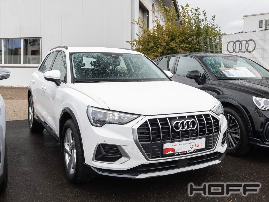 Audi Q3 2023 г. Белый, пробег 43600 км