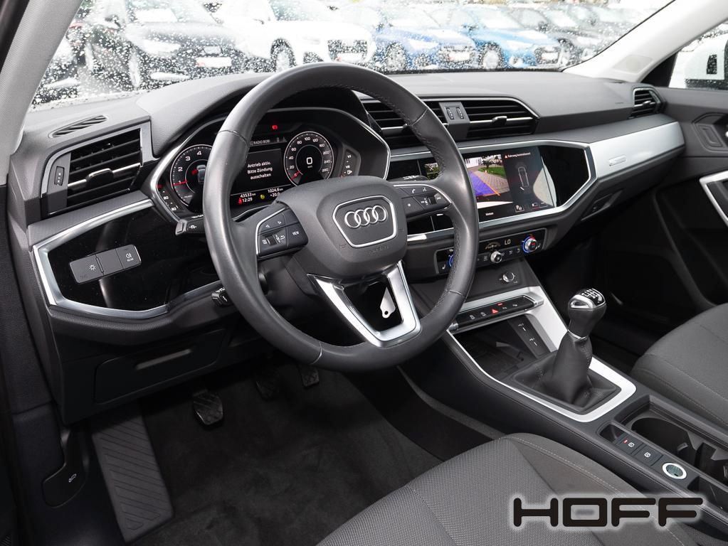 Audi Q3 2023 г. Белый, пробег 43600 км