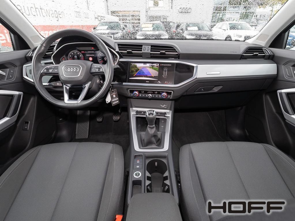 Audi Q3 2023 г. Белый, пробег 43600 км