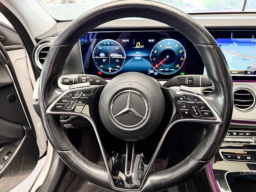 Mercedes-Benz E 450 2021 г. Белый, пробег 45600 км