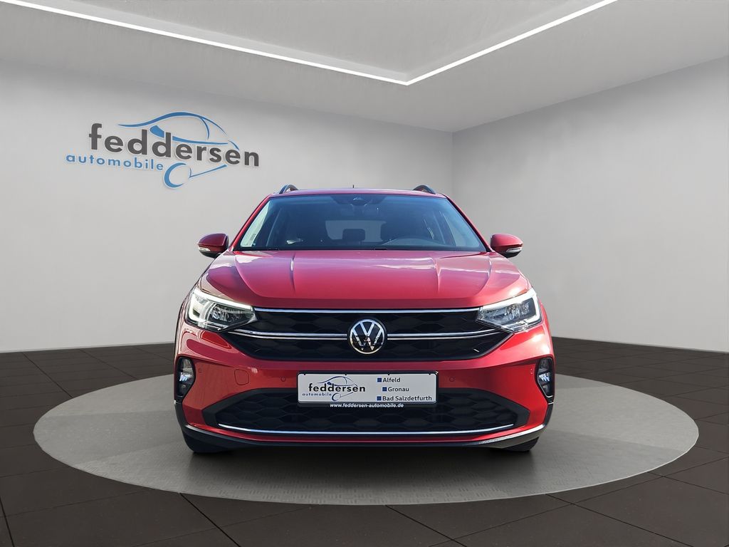 Volkswagen Taigo 2022 г. Красный, пробег 53900 км