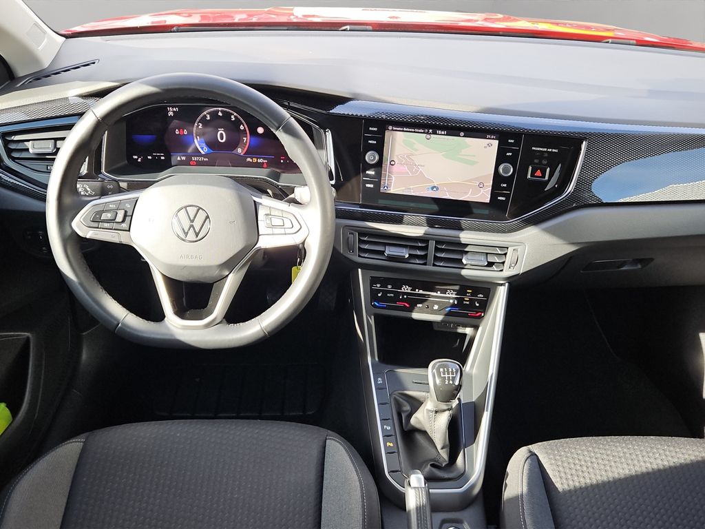 Volkswagen Taigo 2022 г. Красный, пробег 53900 км