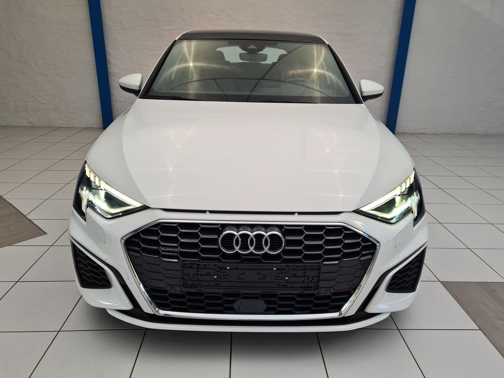 Audi A3 2022 г. Белый, пробег 50000 км