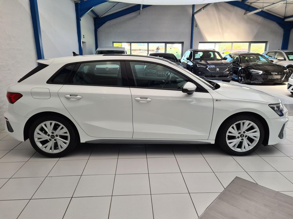 Audi A3 2022 г. Белый, пробег 50000 км