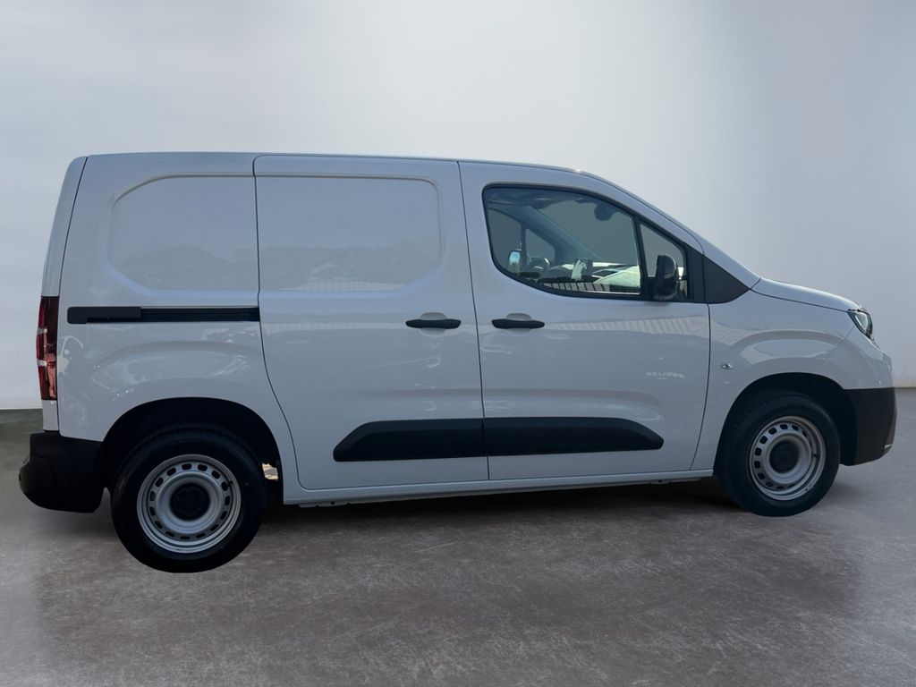 Toyota ProAce City 2024 г. Белый, пробег 31936 км