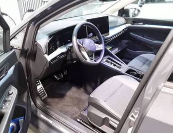 Volkswagen Golf 2026 г. Серый, пробег 26155 км
