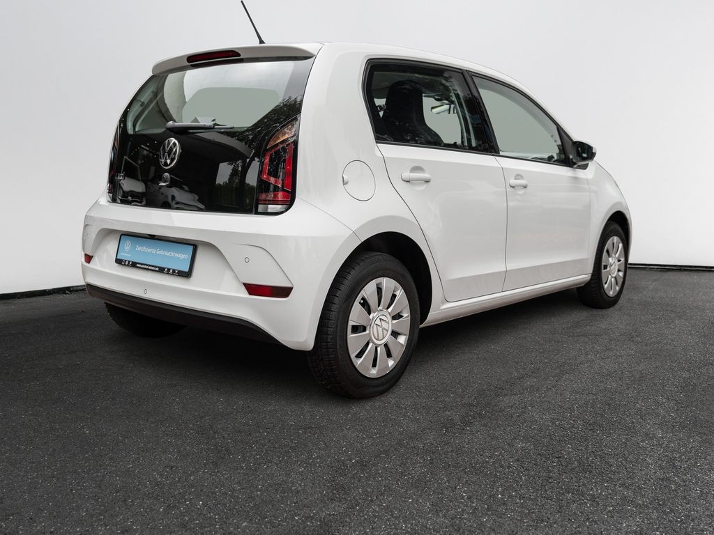 Volkswagen up! 2023 г. Белый, пробег 45800 км