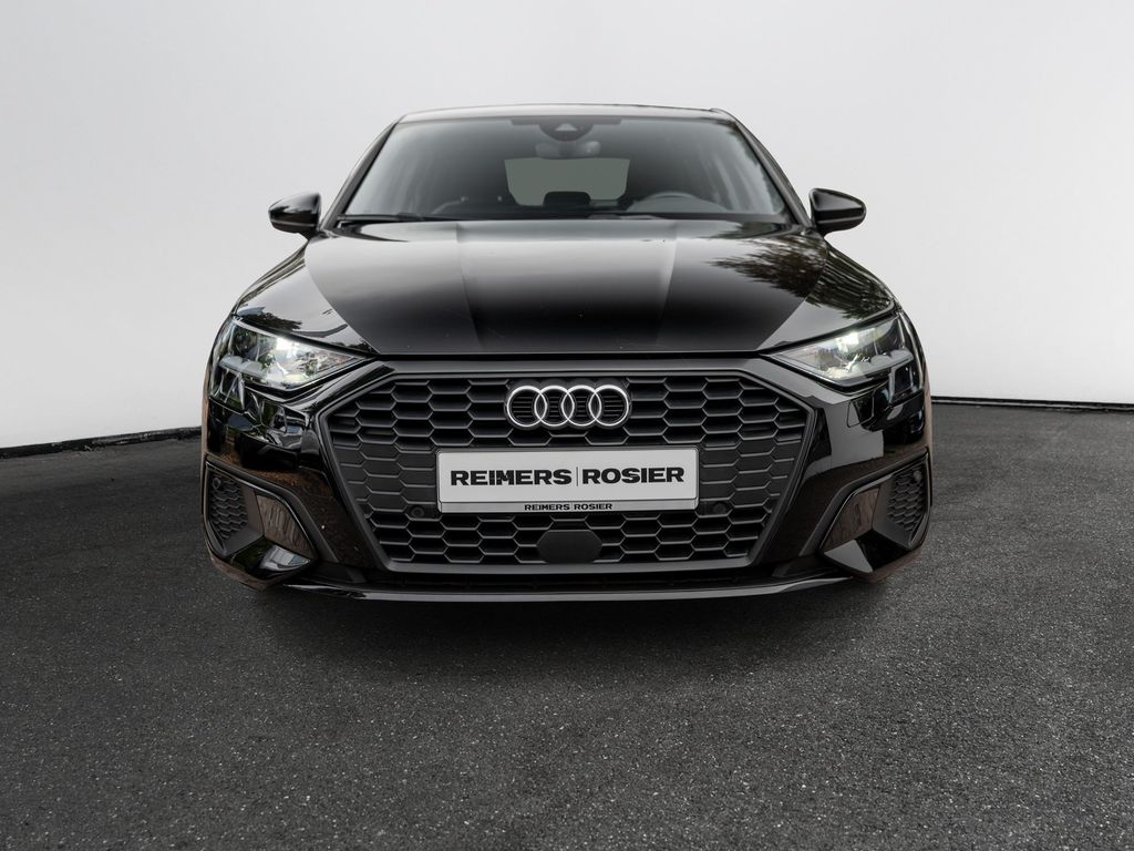 Audi A3 2023 г. Чёрный, пробег 44700 км