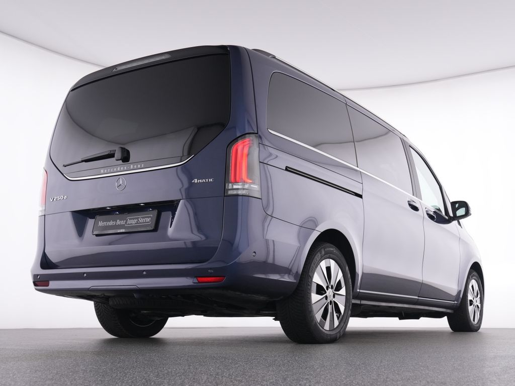 Mercedes-Benz V 250 2025 г. Синий, пробег 29067 км