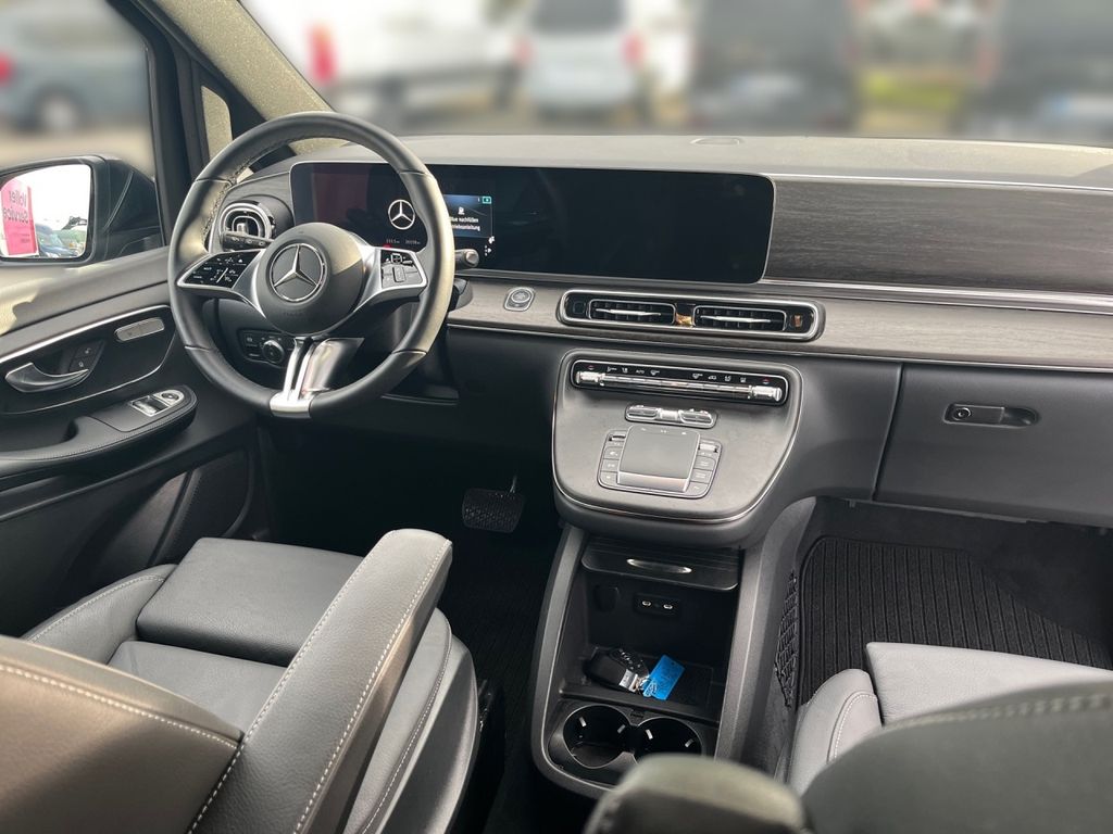 Mercedes-Benz V 250 2024 г. Чёрный, пробег 20128 км