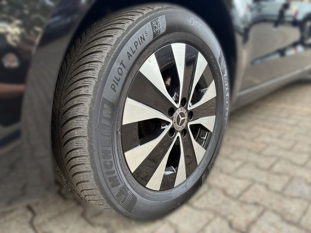 Mercedes-Benz V 250 2024 г. Чёрный, пробег 36444 км