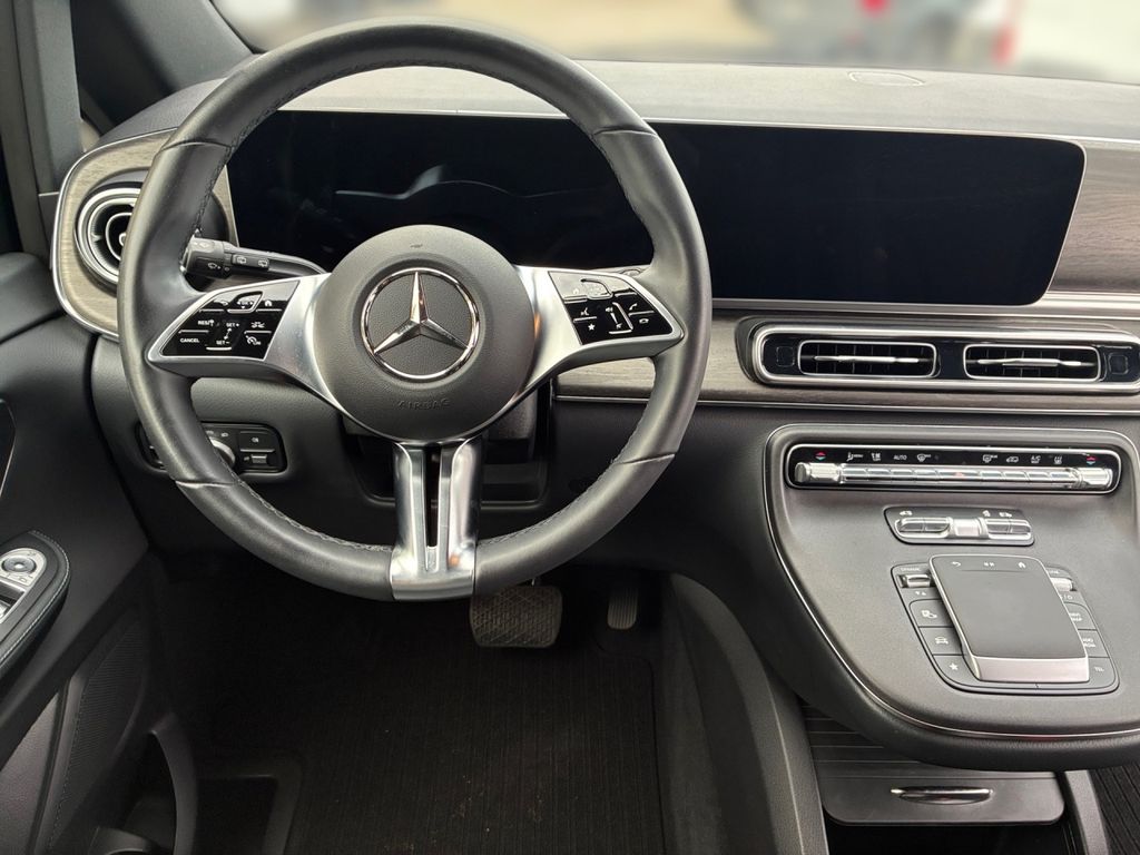 Mercedes-Benz V 250 2024 г. Чёрный, пробег 36444 км