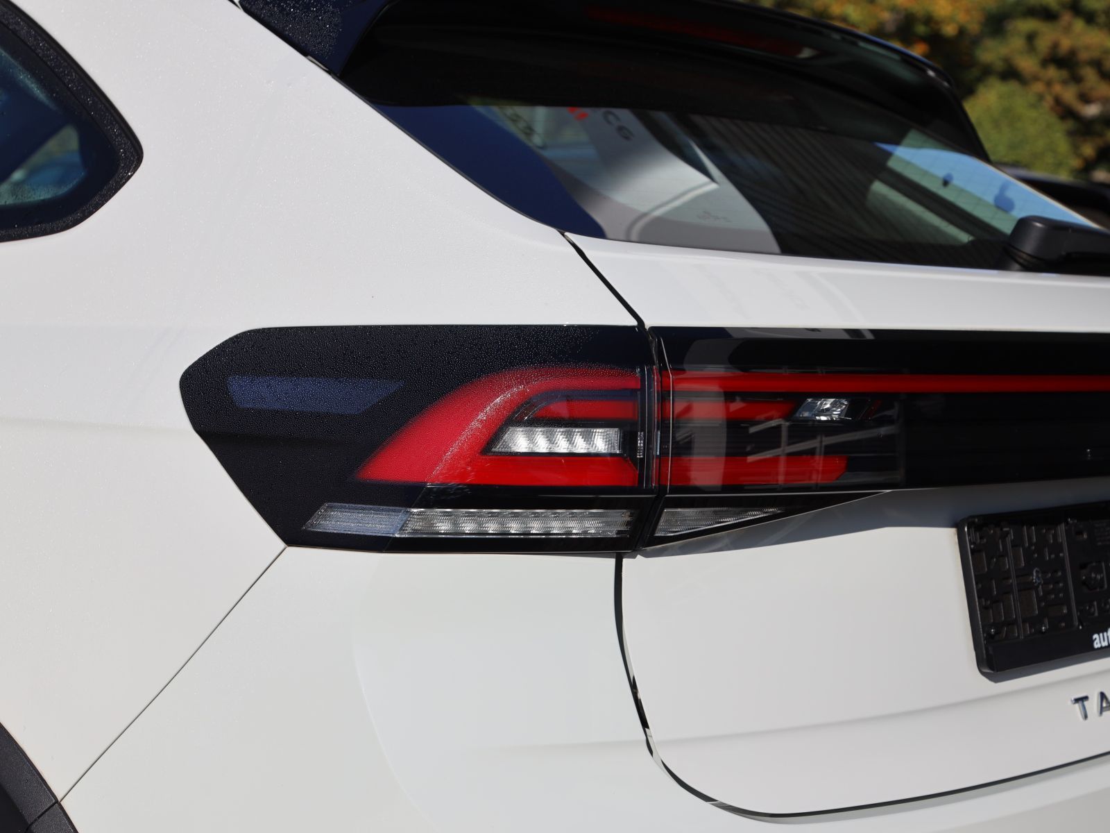 Volkswagen Taigo 2022 г. Белый, пробег 37380 км