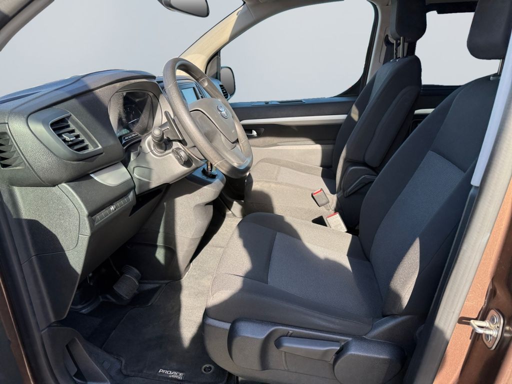 Toyota PROACE (VERSO) 2022 г. Коричневый, пробег 46261 км