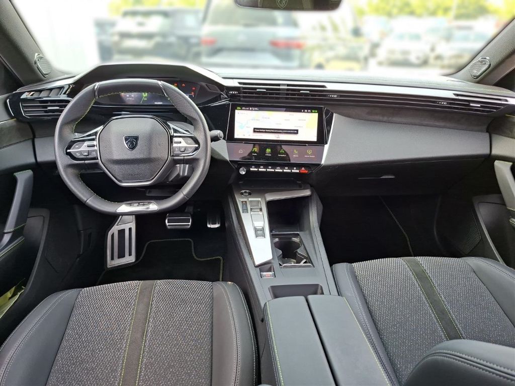 Peugeot 408 2026 г. Синий, пробег 27891 км