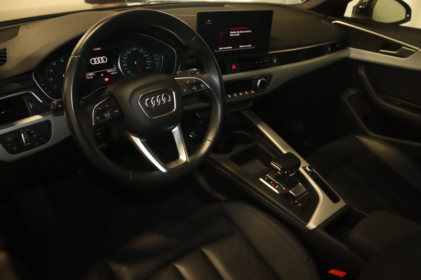 Audi A4 2021 г. Чёрный, пробег 59900 км